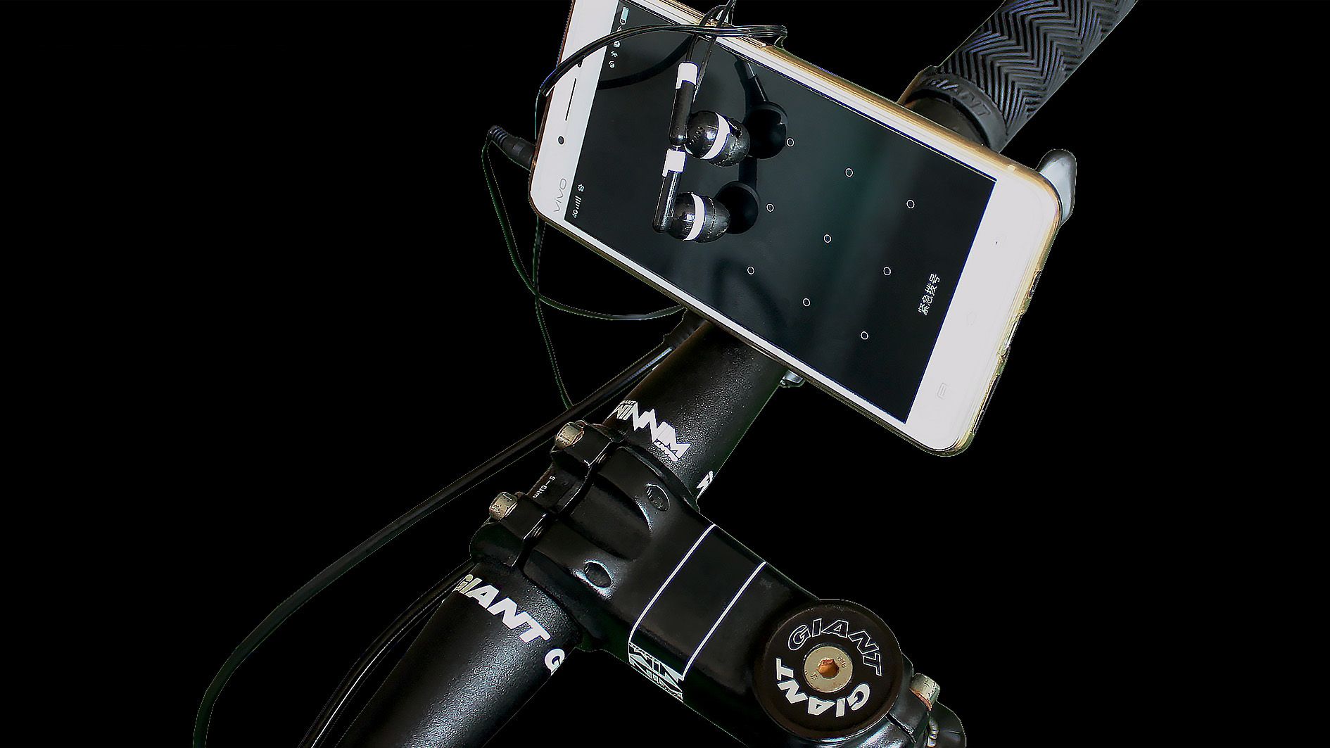 WORKS AS A BICYCLE HEADLIGHT MOUNT