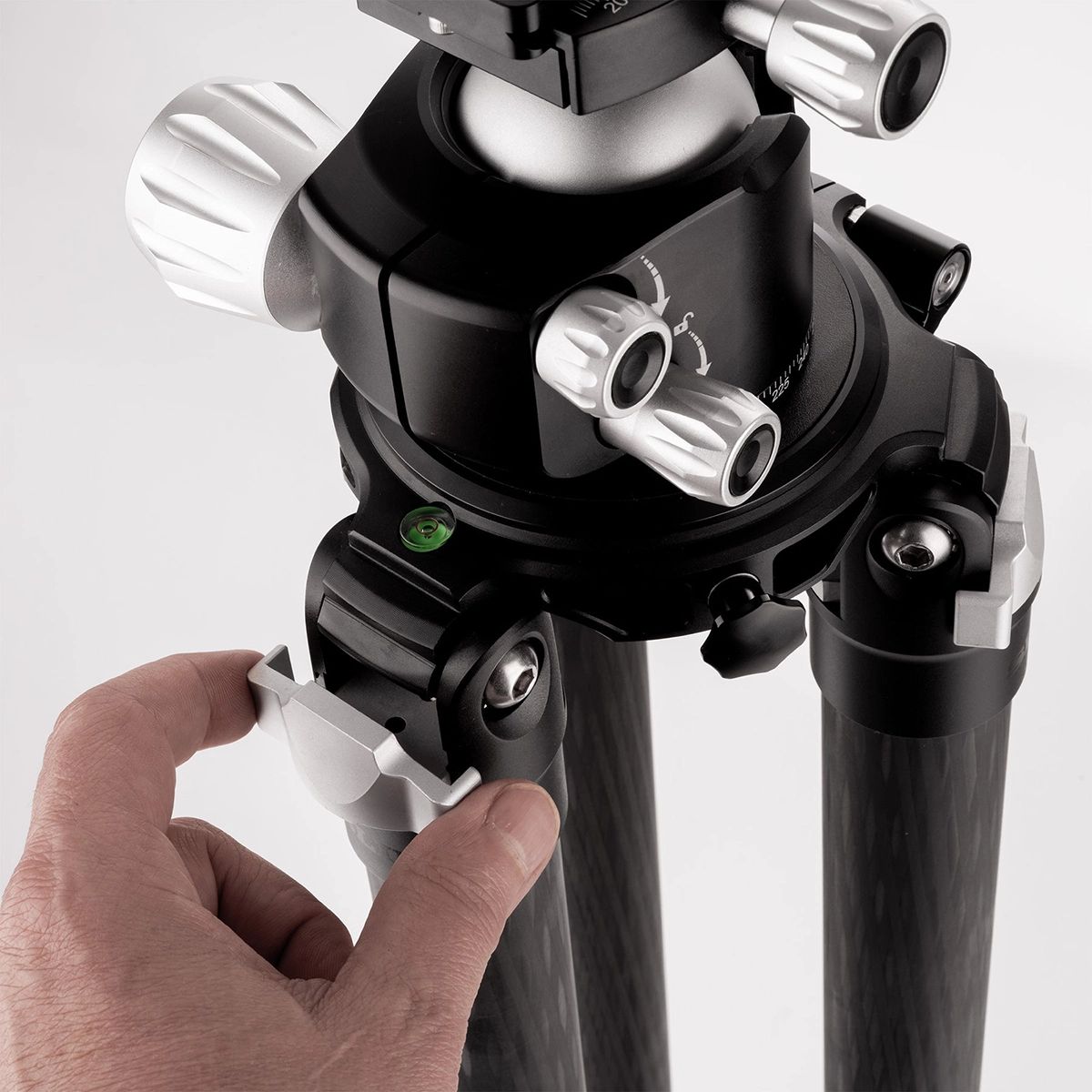 SLIK M.E.R.C. 404 Carbon Fiber Tripod Kit With CF-404 Legs And BH-55 Ball Head